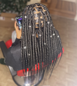 Knotless Braids for Xquisite_Beauty